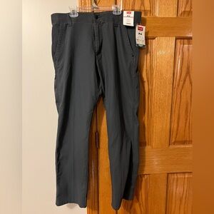 NWT Wrangler straight fit utility men’s pants, 34x30